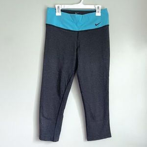 nike 3/4 grey leggings
